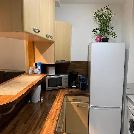 Disney, Sunny Comfortable 2 Bedrooms Family Apartment, 8 Pers, Wifi, Netflix Apartment *