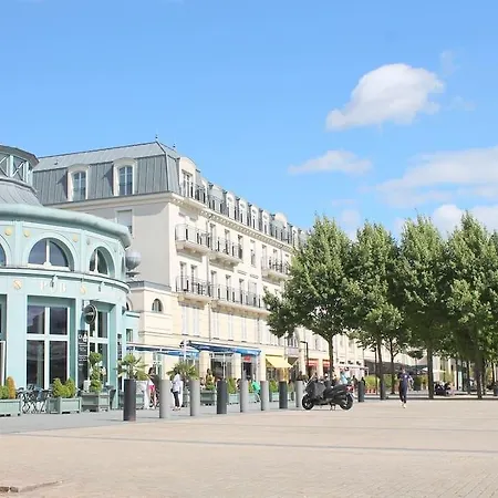 Disney, Sunny Comfortable 2 Bedrooms Family Apartment, 8 Pers, Wifi, Netflix *